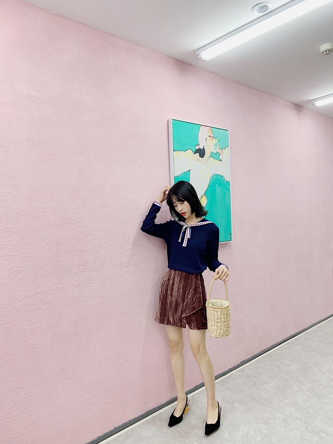 #MOGU STUDIO#

身高166 体重94 （尺码M

超级淑女的一套早春搭配，温柔的海军风上衣➕丝滑半裙，给整个人带上了看不到的温柔光晕！试问谁不爱这样的姑娘呢？